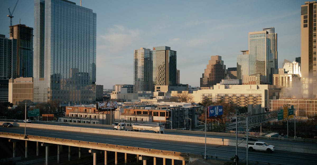 What parking options are available in Downtown Austin compared to other areas when leasing commercial space in Austin Tx?